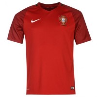 Детская форма игрока Сборной Португалии Брума (Armindo Tue Na Bangna) 2017/2018 (комплект: футболка + шорты + гетры)